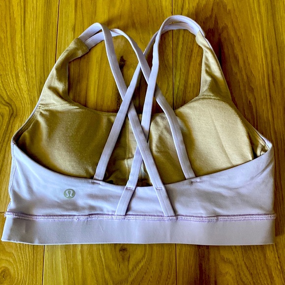 Lululemon Womens size 6 padded workout bra lilac color - Picture 1 of 3